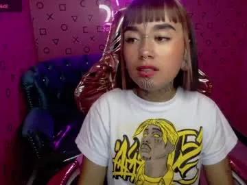 alana_v_ from Chaturbate