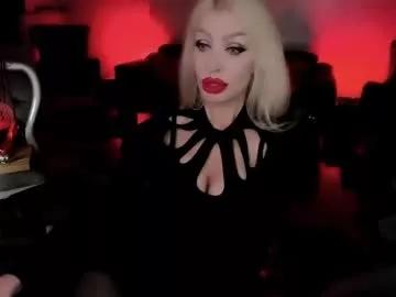 alfa_female from Chaturbate