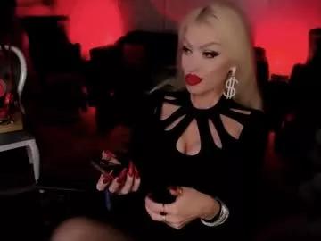 alfa_female from Chaturbate