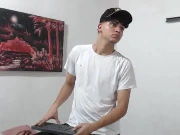 Alice_julls from Chaturbate