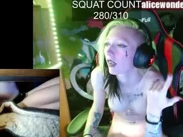 Alicewonder52 from Chaturbate