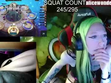 Alicewonder52 from Chaturbate