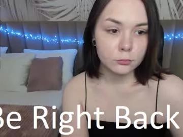 alli_zi from Chaturbate