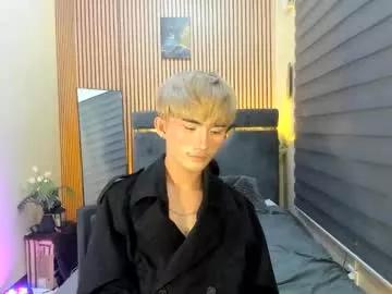 alluring_alpha from Chaturbate