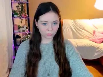 Alluringeyess from Chaturbate