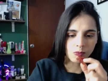 alma_sweet from Chaturbate