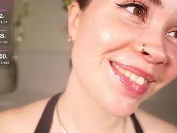 alma_yammy from Chaturbate