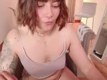 alyadomilover from Chaturbate