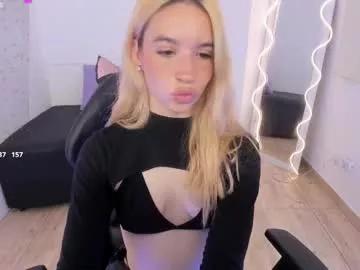 ambberr_tay from Chaturbate
