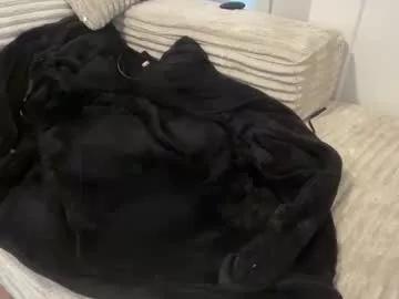 amiablack25 from Chaturbate