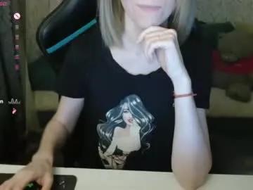 Angelcute32 from Chaturbate