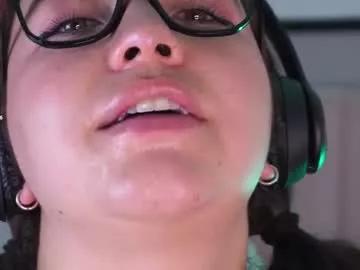 annia_paris from Chaturbate