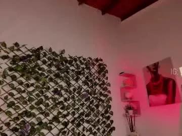 annie_barozzi from Chaturbate