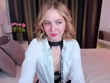 annie_leone from Chaturbate