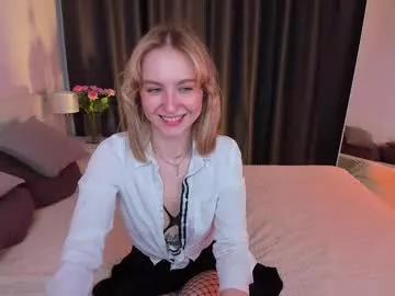 annie_leone from Chaturbate