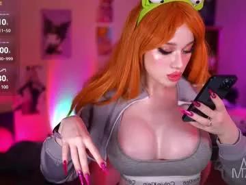 annie_may_may from Chaturbate