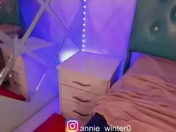 annie_winter1 from Chaturbate