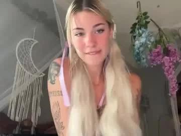 annieangel18 from Chaturbate