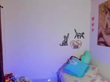 Annyluna1 from Chaturbate