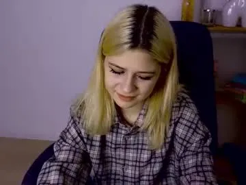 Away apheliastar on Chaturbate