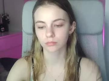 ariacreazy from Chaturbate