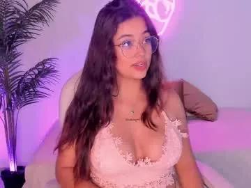 ariana_pierce from Chaturbate