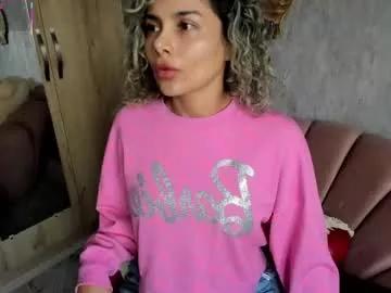 ariana_valdirii from Chaturbate