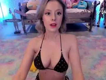 arianina from Chaturbate
