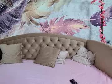 arianna_flower from Chaturbate