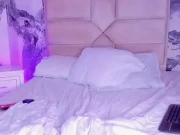 ariannaroux_ from Chaturbate