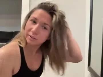 ariicutekitty from Chaturbate