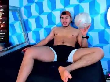 ariies13 from Chaturbate