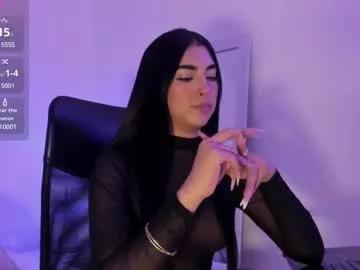 arirobert_ from Chaturbate