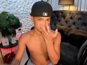 asianhugescott from Chaturbate