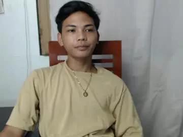 asianyummygian from Chaturbate