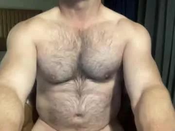 aussiemuscledad from Chaturbate