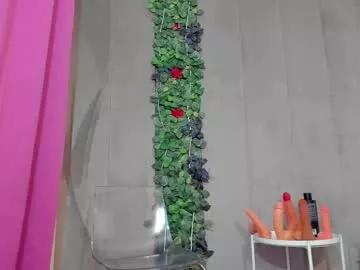 azaleeax from Chaturbate