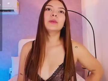 azaria_w from Chaturbate