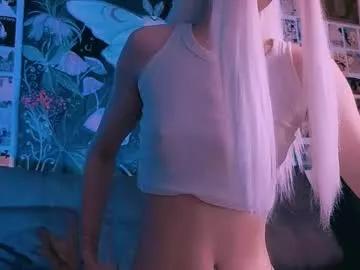 babe_moister from Chaturbate