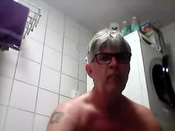 Baggelina75 from Chaturbate