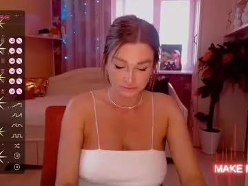 barbie_kiss1 from Chaturbate