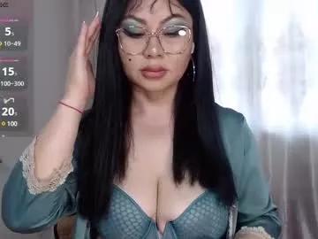 batari_giya from Chaturbate