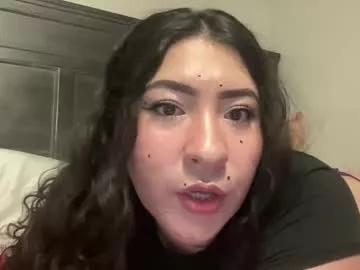 baybeegerrl from Chaturbate