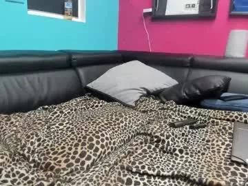 bbccuban305 from Chaturbate