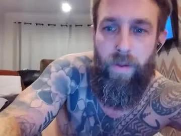 Beardedtattedguy from Chaturbate