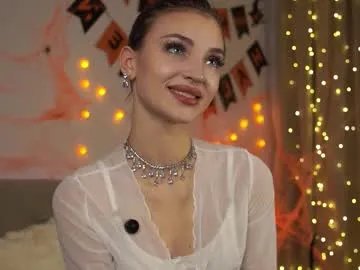 beckymadsons —  Let's reach 60000+ TODAY! I'm a #teen #18, #new #shy here, but already the best #bigass on CB  - Goal: Air Kiss  [15 tokens left]