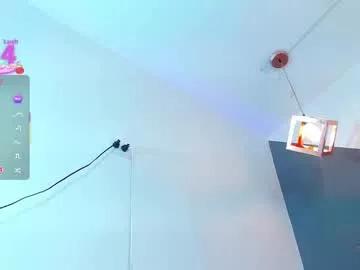 bell_jhons from Chaturbate