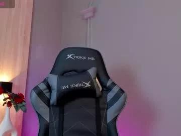 bella1207 from Chaturbate