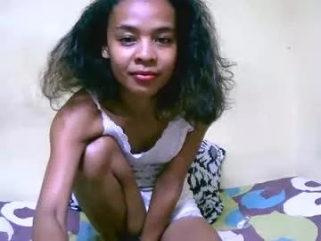 bella193999 from Chaturbate