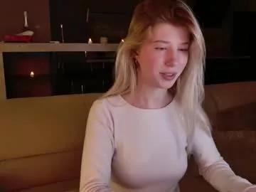 bella_amoury from Chaturbate